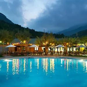 https://camping-bassegoda-park.catalonia-hotels.com